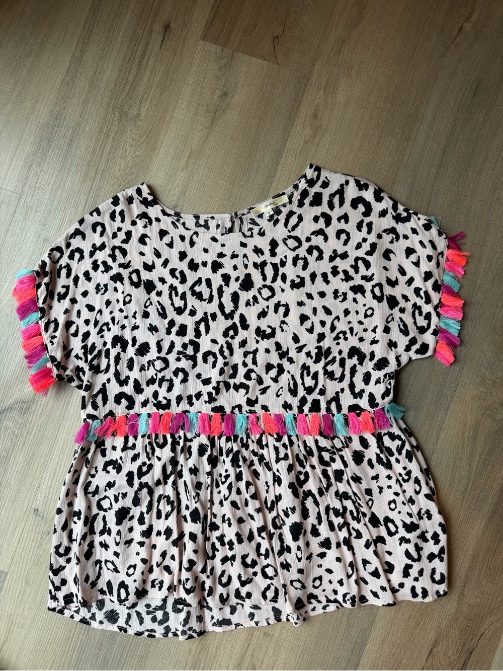 ANDREE BY UNIT Leopard Print Blouse